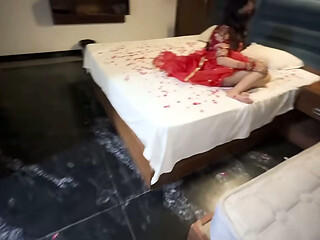 Honeymoon'_s gift - First Night Bride'_s Ass Fucked Hard Anal Desi video
