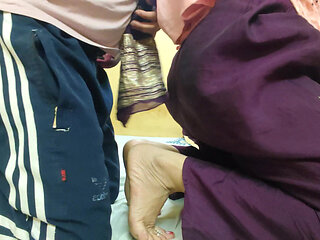 Bhabhi ko devar ne hath band kar choda