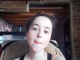 Do you like videos like this eating? Like to know and when I eat fruit he recorded them