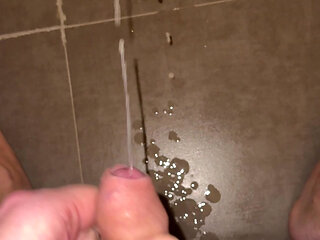 Over 10 ropes of cum, could you swallow everything?