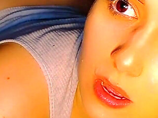 Camgirl Is Realy Horny