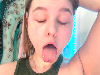 Luring with My Ass, Showing My Armpits and Masturbating