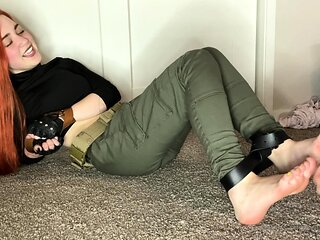 Horny amateur girls with a foot fetish play along