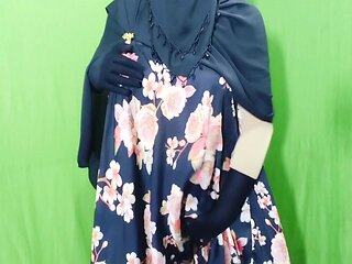 Muslim Hijabi Beautiful Housewife Fucking With Neighbor - With Clear Hindi Audio