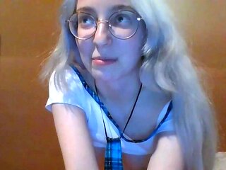 Sexy Amateur 18 Blond Teen First Time Webcam