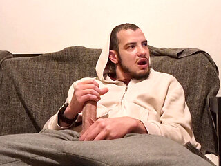 A Good Cumshot Before Go to Sleep