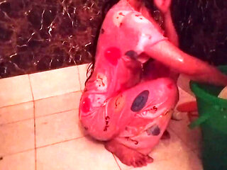 Muslim girlfriend ko bathroom me pakad ke jabar dasti chod diya