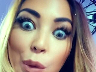 Close up MiLF getting it in the ass