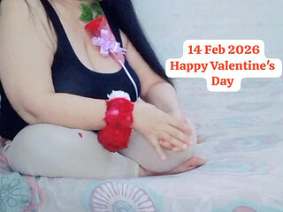 14 Feb 2026 Happy Valentine's Day Meet my hot and sexy girl friend and gifts the flowers