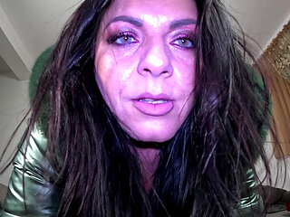 Busty MILF in Shiny Downjacket - Zipper Cleavage & Coat Tease