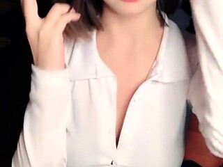 Small Tit Teen Cums On Cam