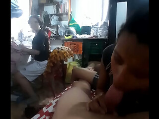 Tengo sexo con mis dos compa&ntilde_eras de trabajo, que buen trio.final del video en sheer.com