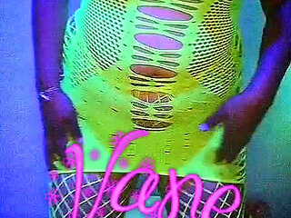 Hotwife Gordibuena  con medias  red sexys