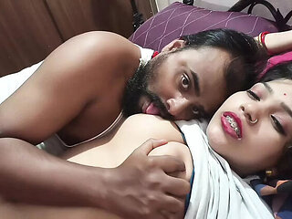 Desi Indian Girl Sona Bhabhi's Big Boobs Pressed by Boyfriend in Homemade Sex