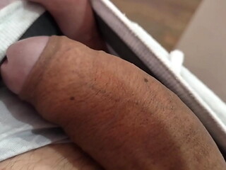 BRINCANDO COM MEU PAU MOLE KKKKKKKKKK