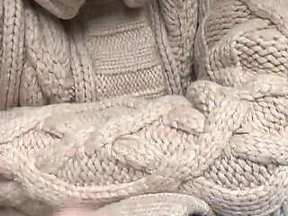 Feel My Fingernail on Your Chest, Scratching, Lady Victoria Valente