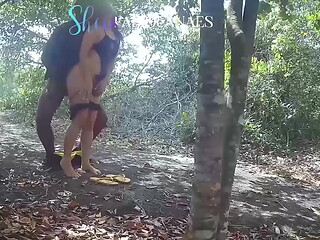 ousadinha no matinho esposa e o BBC
