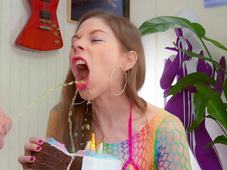 Trick or Treat? It'_s a PISSY Chocolate cake for Alice Maze