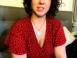Brunette Solo Webcam Masturbation