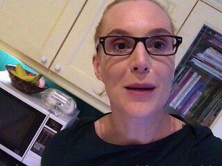 StripCamFun Blonde Amateur MILF Webcam for You