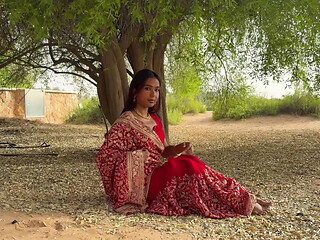 Small Indian girl loves masturbating