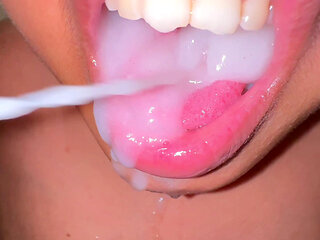 Jab Satuli Beta Ko Lund Chosta Tab Usake Munh Veery Daal Diya