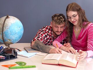 Skinny teen Alice Xo rides cock in reverse cowgirl and spreads legs on sofa