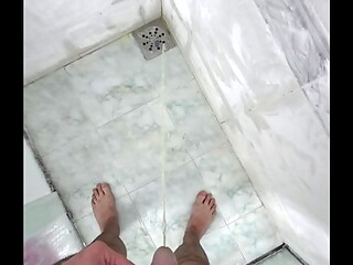 MIJANDO GOSTOSO EM CAMERA LENTA
