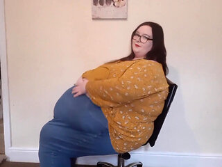 SSBBW goddess vs office chair - fat chat
