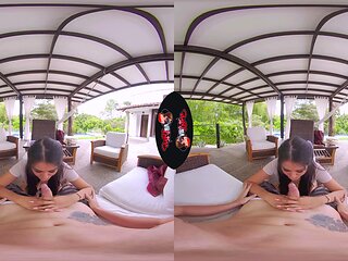 Amateur blowjob babe loves jizz in mouth