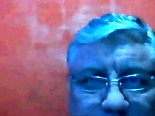 Amateur Argentinian Daddy Wanks Off