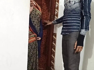 kaam wali bai hard gand Jor jor se pela when Malkin wife not at home with hindi audio