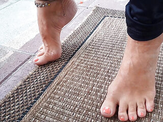 Amateur Blonde Mature Wife Enjoys Feet Worship