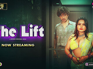 Lift Ruk Gai Par Control Bhi Ruk Gaya.