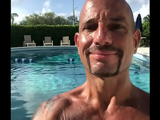 THE HARDBODY PORNSTAR CHILLING BY THE POOL MAXXX LOADZ