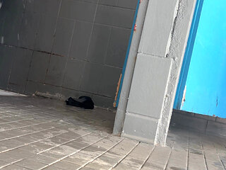 BeENJoY- Naked in the men's collective changing rooms of the pool with another man, the lady at the reception rinses her eyes