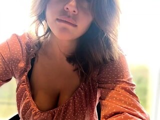 Leann amateur beautiful brunette with big boobs