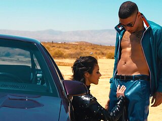 Roxie Sinner's Wild Lesbian Passion Explodes in Sultry Heat