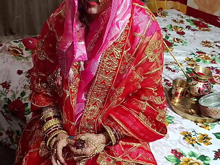 Desi cauple newly married wife karwa chauth fucking clear Hindi audio