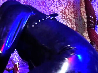 Heavy Rubber Fisting