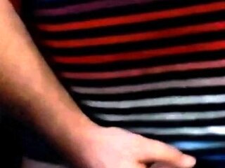 Amateur Argentinian Daddy Wanks Off