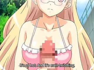She made a hot cumshot with her hands