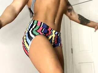 Brunette Solo Webcam Masturbation