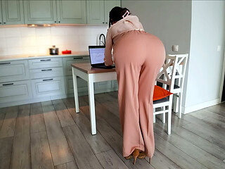 Bossy Step Mom Caught Her Step Son With a Boner While She Was Working