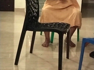 Chubby Aunty