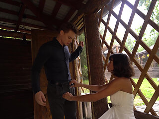 Lover Cumshot Inside Bride at Wedding