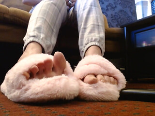 Toe Wiggling Pink Fuzzy Slippers