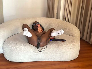 Spicyperry shows off her anal prolapse