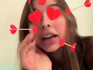 PUSSY BABE BRUNETTE masturbating