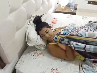 18 year old brunette big saggy tits